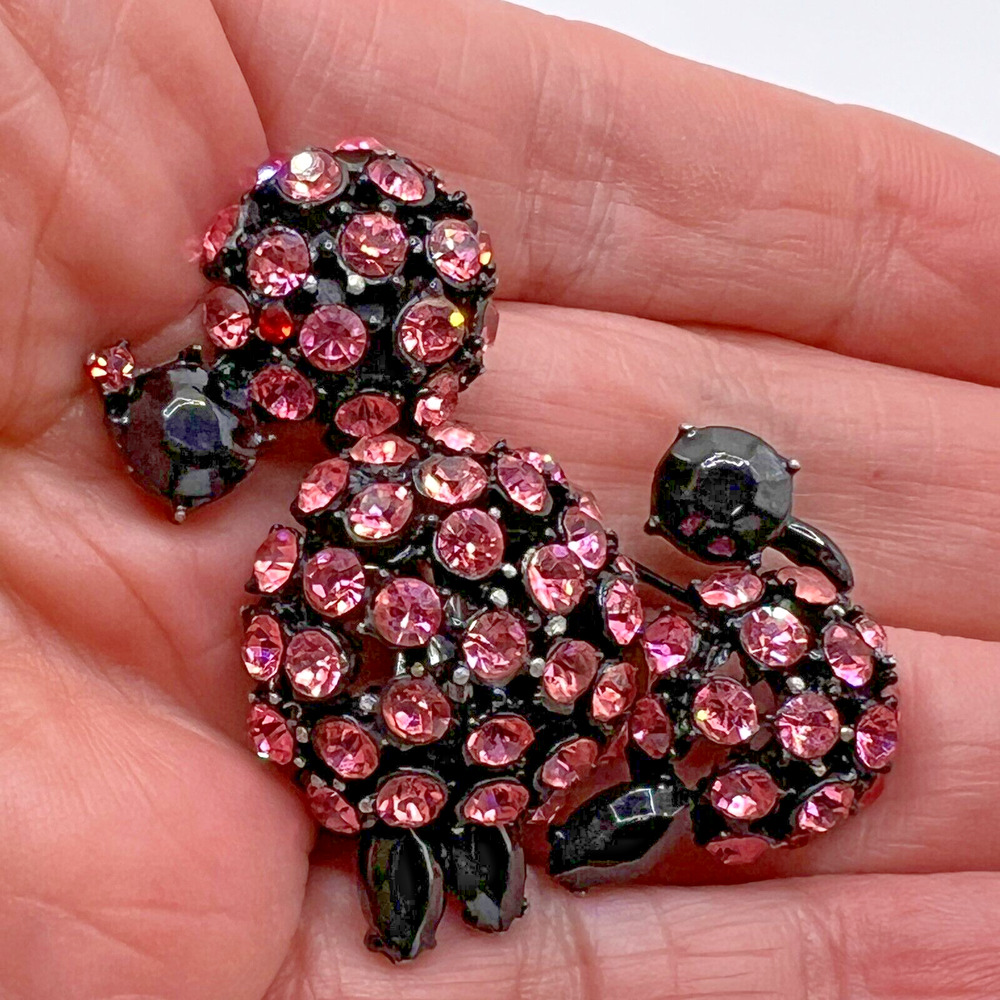 Vintage Fancy French POODLE BROOCH Dog Pink Rhinestone Japanned Costume Jewelry - Picture 3 of 8